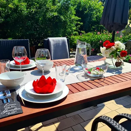 Uttied Mit Terrasse Und Garten - 4 Sterne Dtv * Rambin