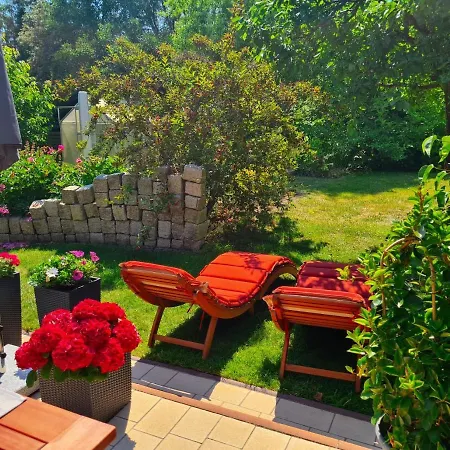 公寓 Uttied Mit Terrasse Und Garten - 4 Sterne Dtv Rambin